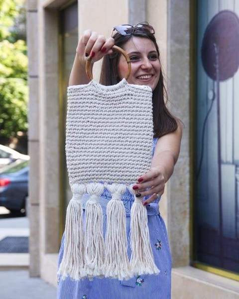 yarm bag with fringes