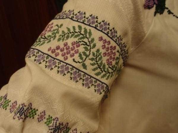 Grapes embroidery