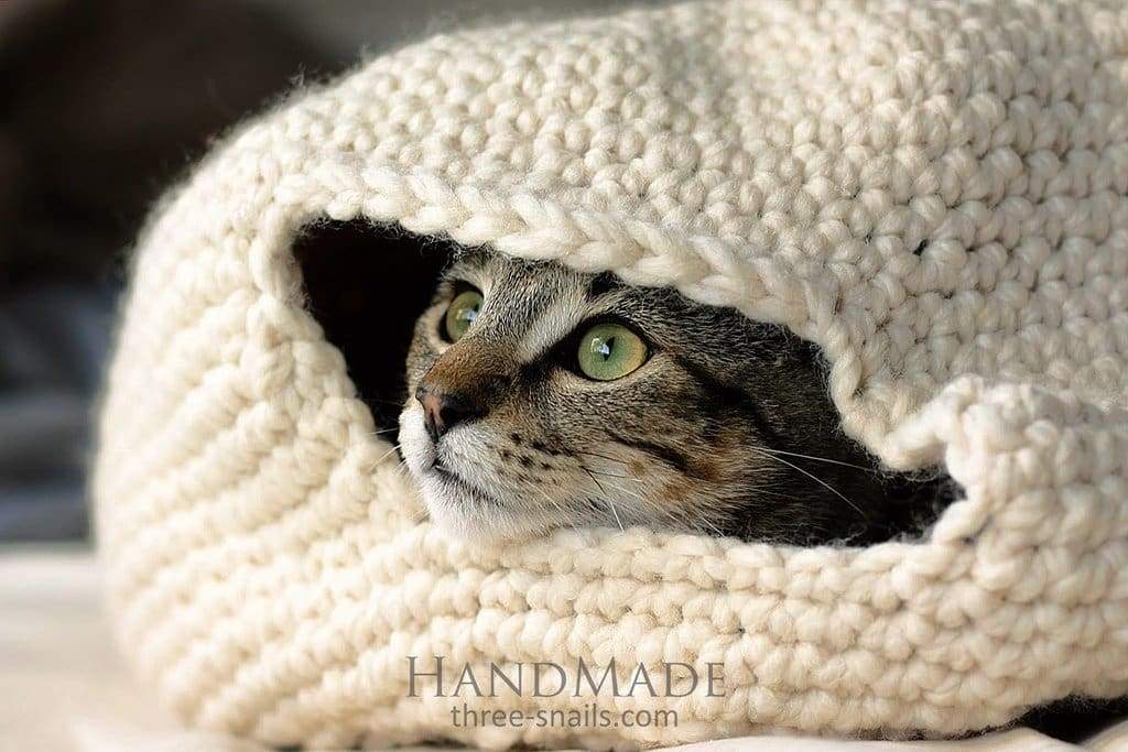 Cat crochet house